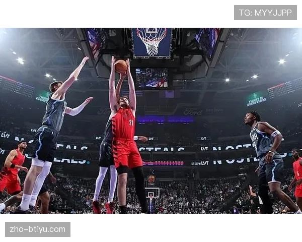 开拓者亨德森组织进攻有进步 但球队整体攻防效率均不理想